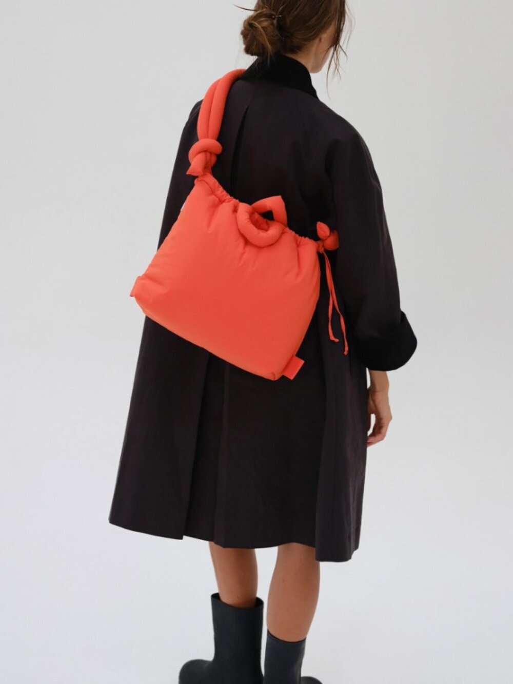 OLEND Ona Soft Bag in Coral - Picture 3 of 11